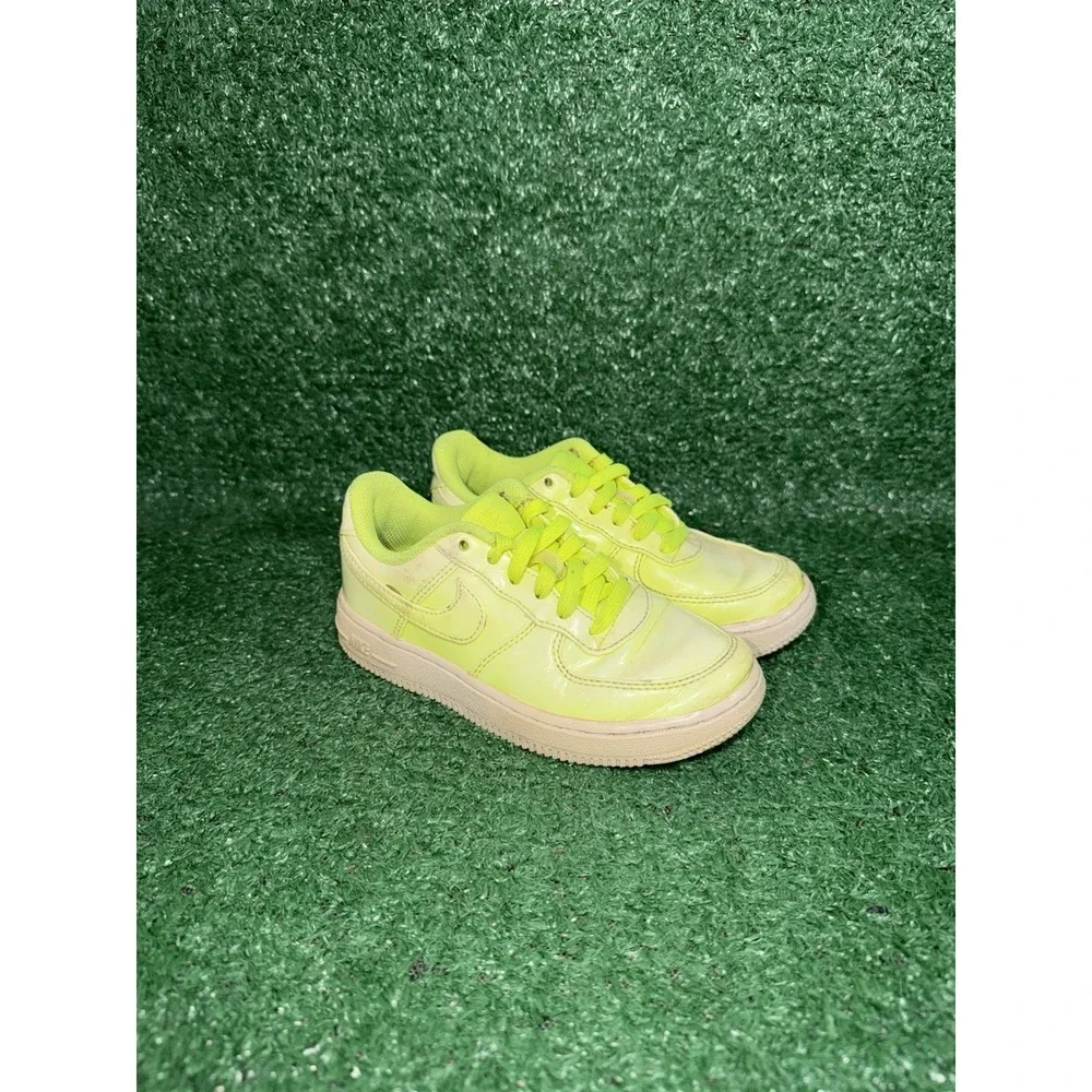 Nike Air Force 1 LV8 Toddler Size‎ 11C Volt Yellow Walking Shoes Casual Sneakers